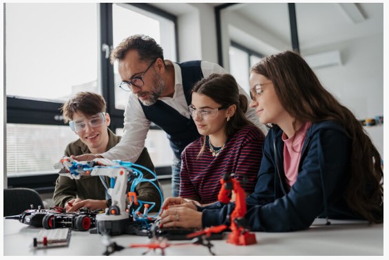 Students working in Tagore Robotics Lab